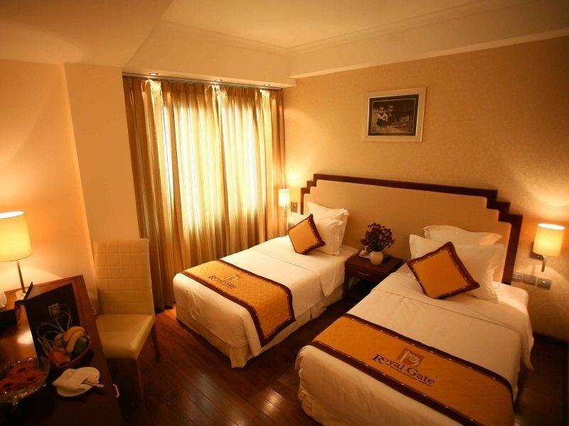 Royal Gate Hotel Hanoi Bagian luar foto