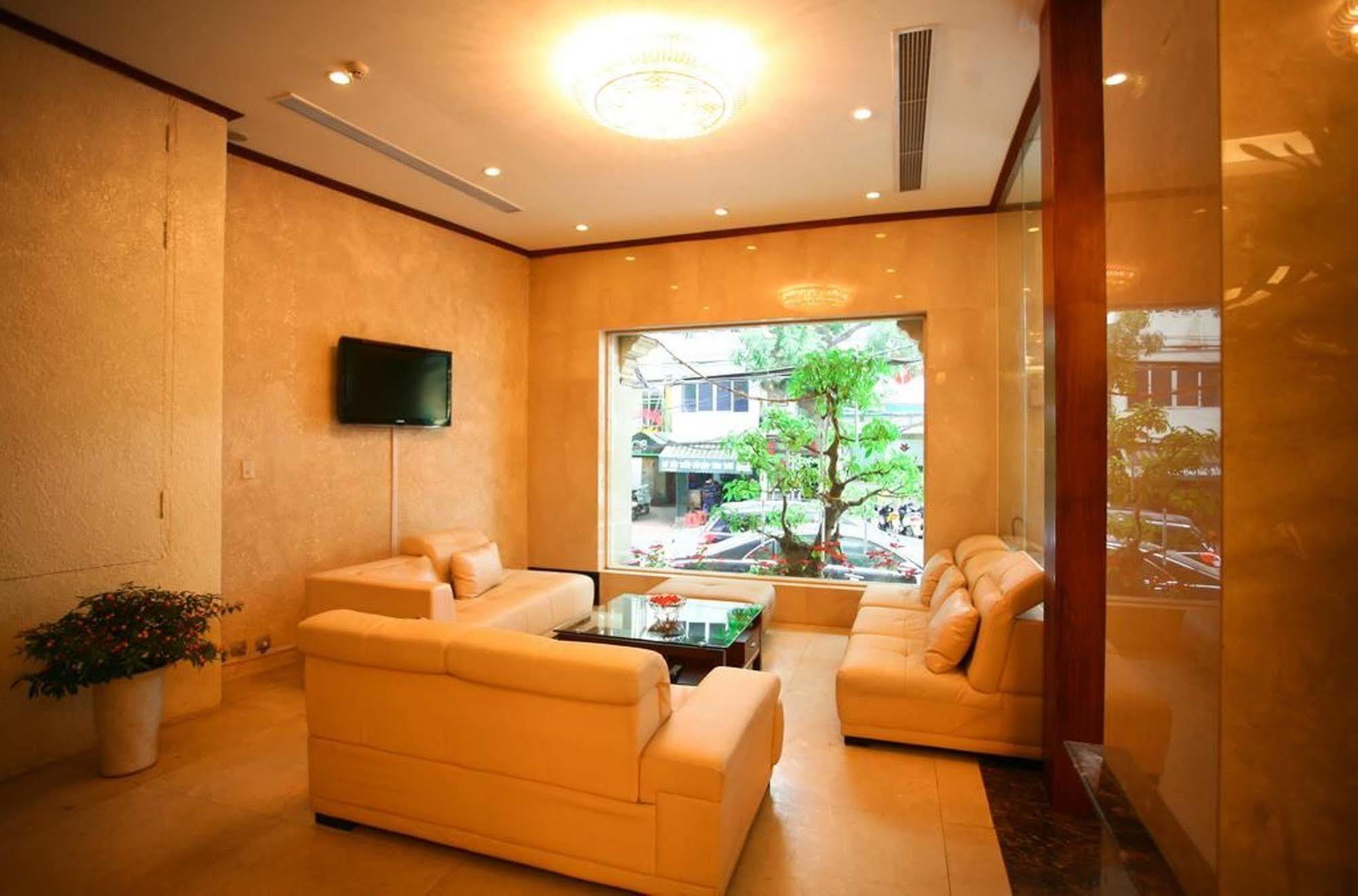 Royal Gate Hotel Hanoi Bagian luar foto
